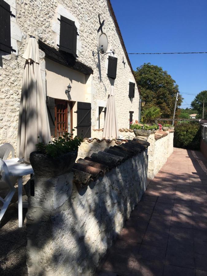 Vila Les Granges Les Lèves-et-Thoumeyragues Exteriér fotografie